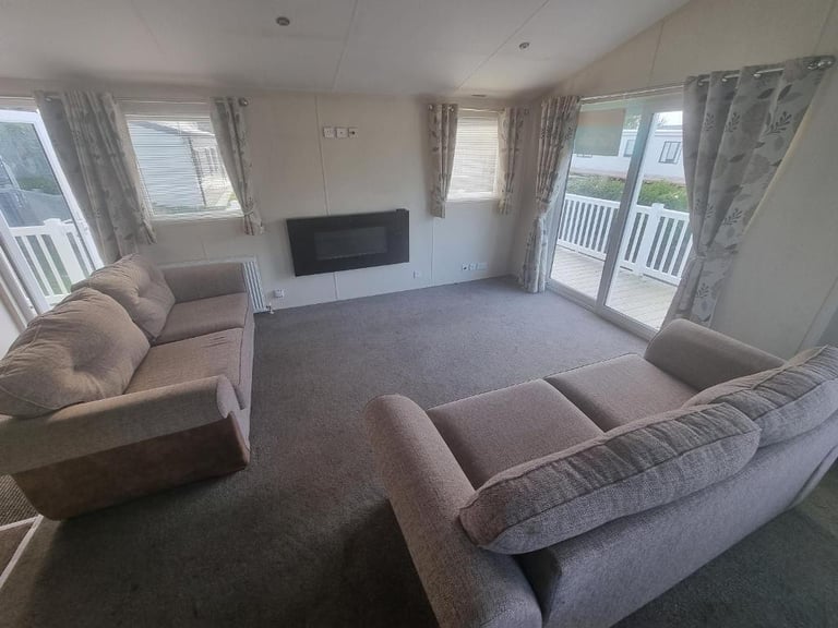 LUXURY LODGE FOR SALE FULLY SITED MORECAMBE LA33LL 12 month season Beatifull