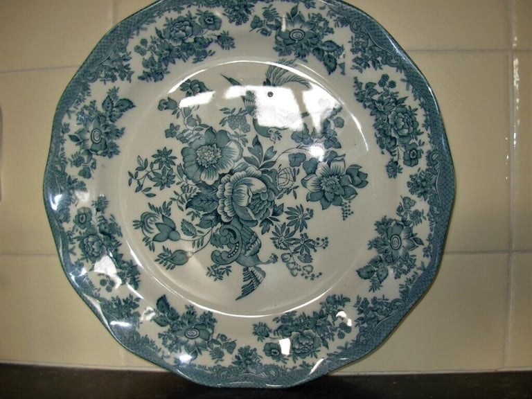 image for Set of 8 large dinner plates