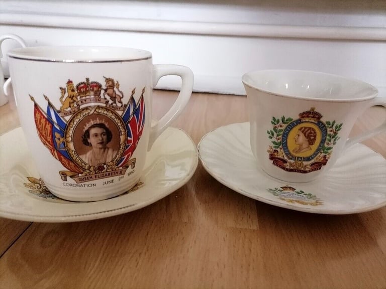 Royal Memorabilia Lot : 10 × Collectible E ll R 1953 - 2002 Commemorative Items 