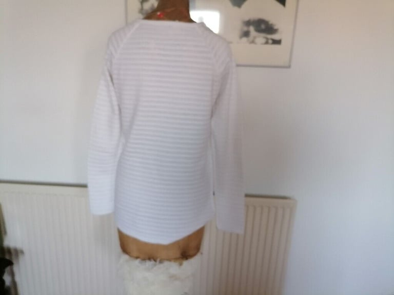 Vintage 00's Designer JESSE JAMES Summer White Jumper. Ladies. Ex Cond. Size : M 