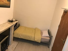 **HOMELESS ACCOMMODATION**DOUBLE ROOM in CHURCH STREET B19***ALL DSS ACCEPTED***SEE DESCRIPTION***