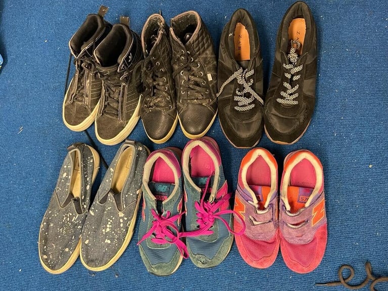 Bundle furniture /cloths and shoes