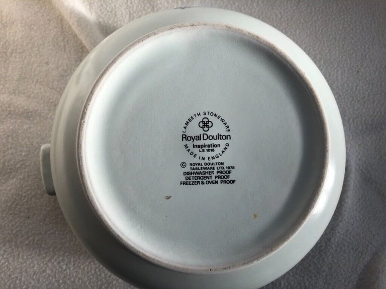 Royal Doulton Casserole Dish