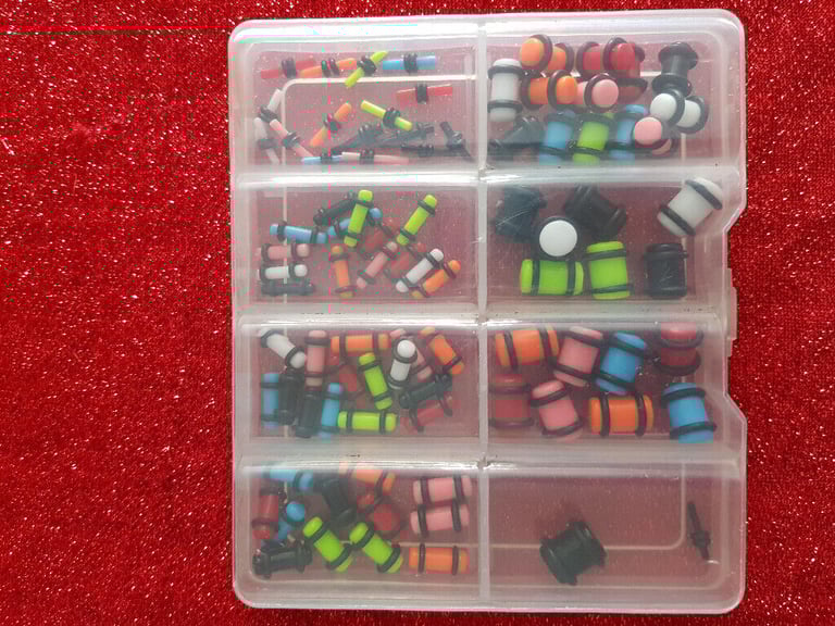 image for Ear Gauge Plug Stretching Kit