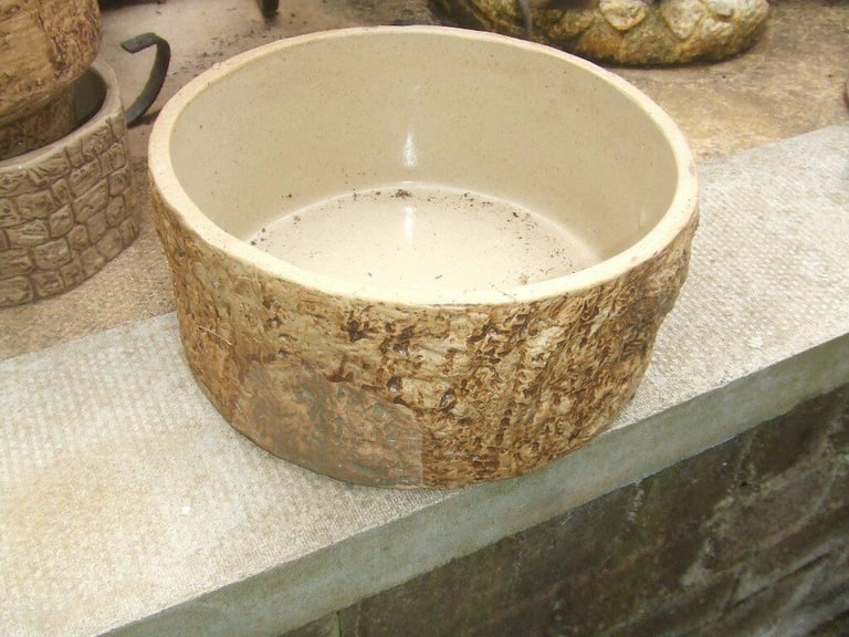 plant POTS. MANY SIZES DESIGNS STYLES.