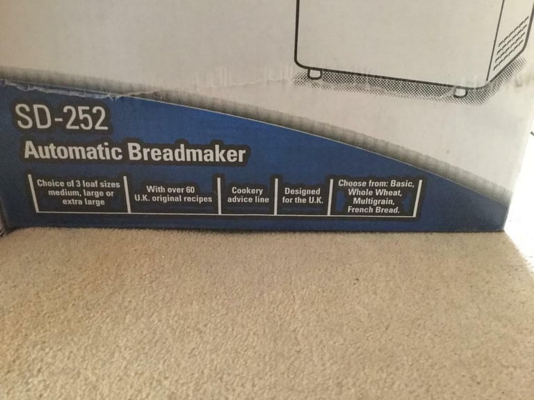 Panasonic SD252 automatic bread maker New BOXED