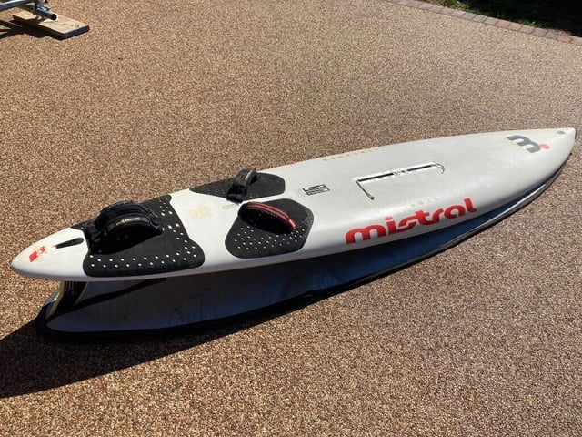 Mistral Screamer 277 Windsurfing board in Winchester Hampshire