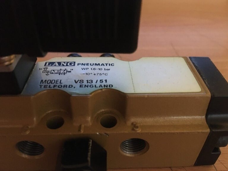 Lang VS13/51 220V (5/2) Pneumatic Solenoid Valve