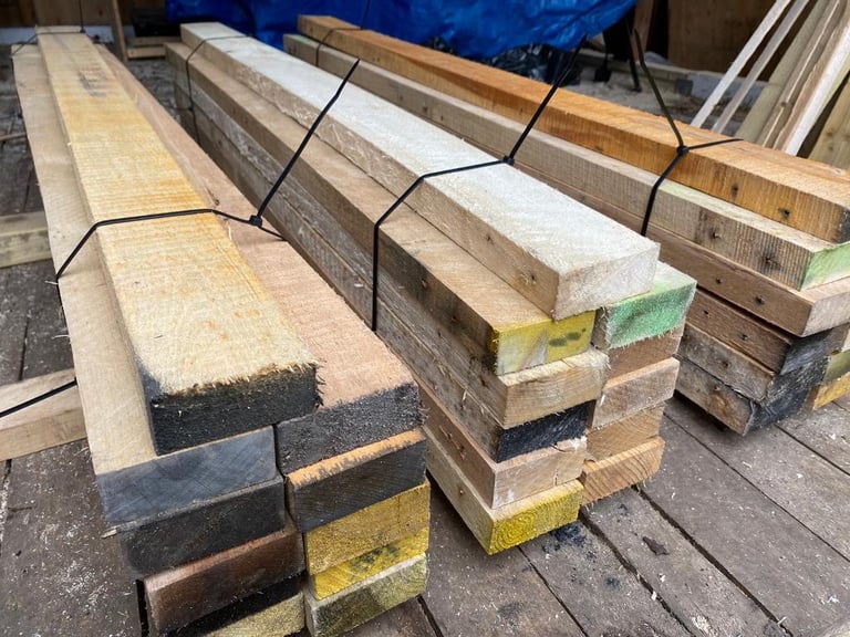 3x1 reclaimed timber lengths all 105cm long