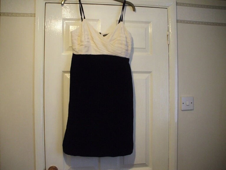image for M & S LIMITED EDITION S 10 BLACK/CREAM PARTY/COCKTAIL/SPECIAL OCCASION SHORT DRESS NEW WITH LABELS