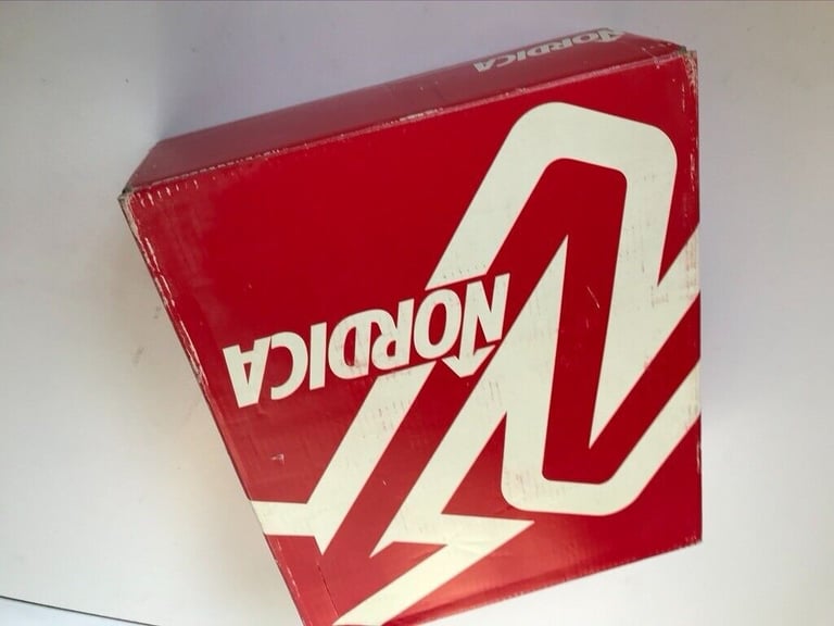 Vintage Ladies Ski Boots Size 6 In Original Box