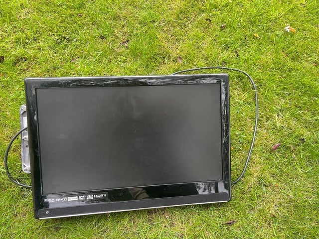 Matsui 22” LCD TV/DVD Combi M22DVDB19 television | in Broughty Ferry,  Dundee | Gumtree