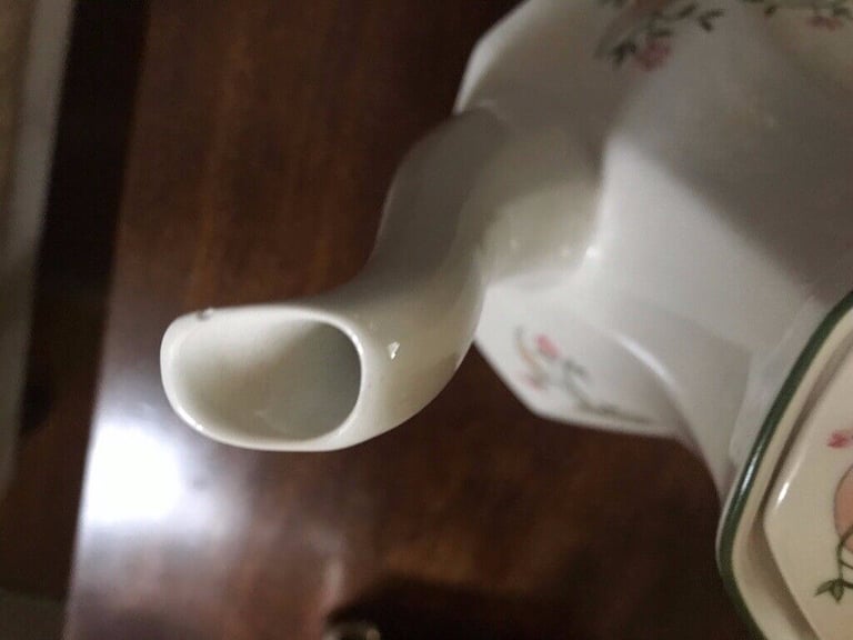 JOHNSONS ETERNAL BEAU  COFFEE POT