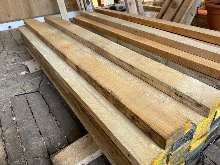 3x1 reclaimed timber lengths all 105cm long