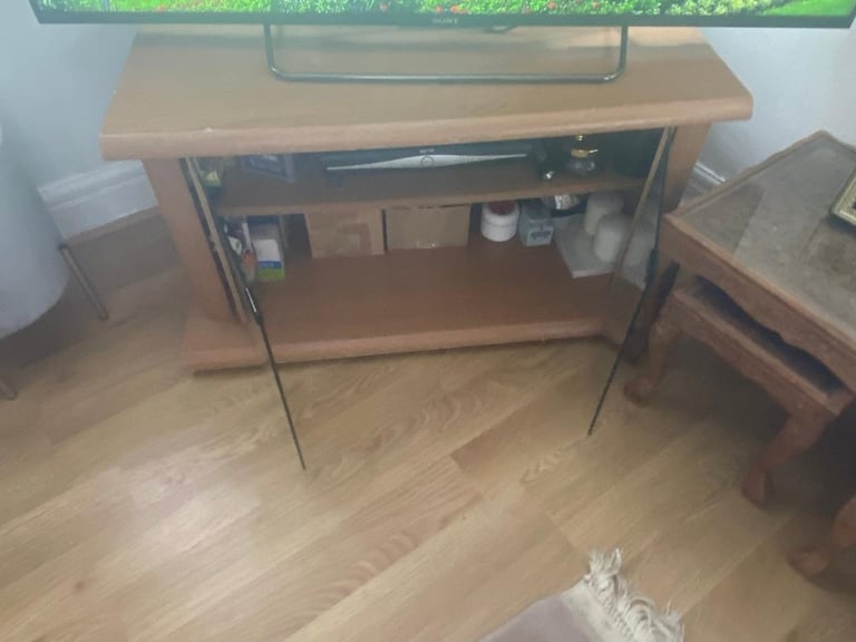 image for Oak Vaneer TV unit