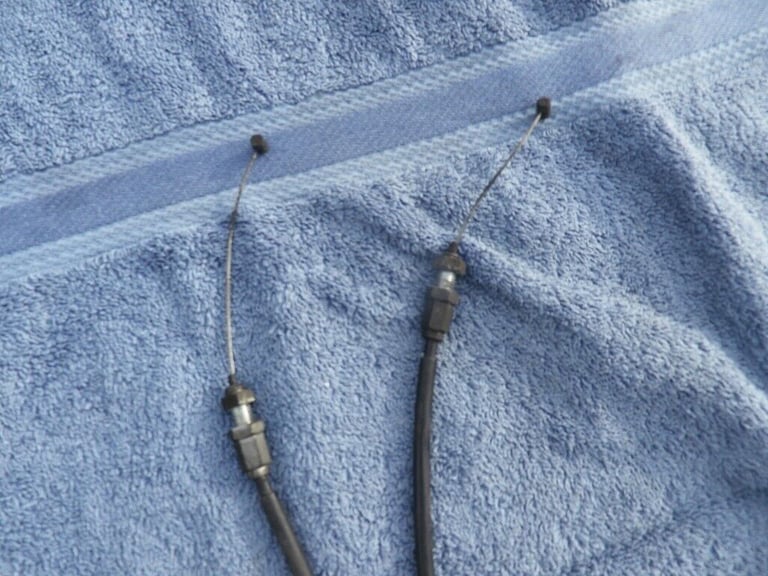 Suzuki SV1000 2006 Throttle Cables 