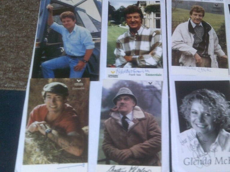 12 MIXED EMMERDALE FARM SIGNED PHOTOS  