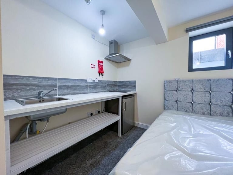 Brand new Studio Flats 2024/2025 with all Bills included - Albany - From £125 per month