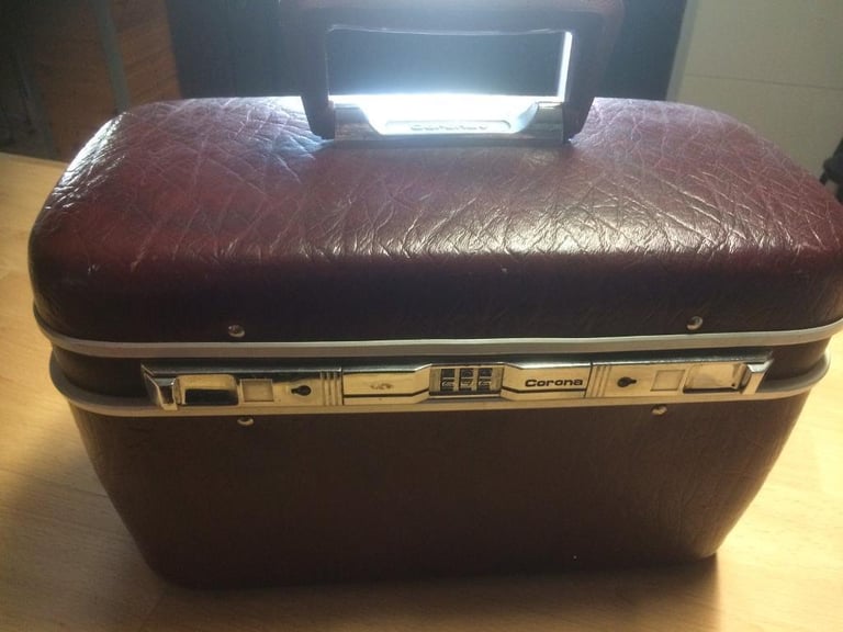 image for Vintage Beauty Case 