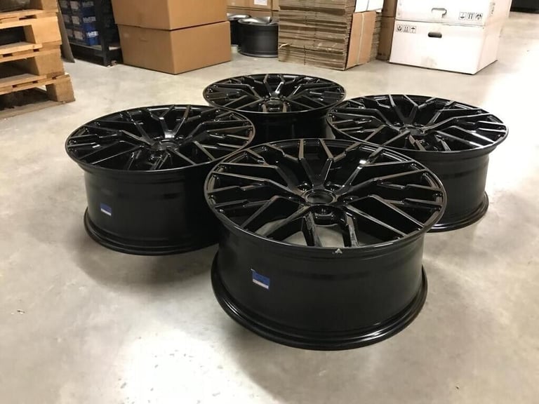 20" Inch Audi R8 V10 Alloy Wheels A4 A5 A6 A7 A8 Q3 Q5 Q7 Skoda 5x112 Gloss black