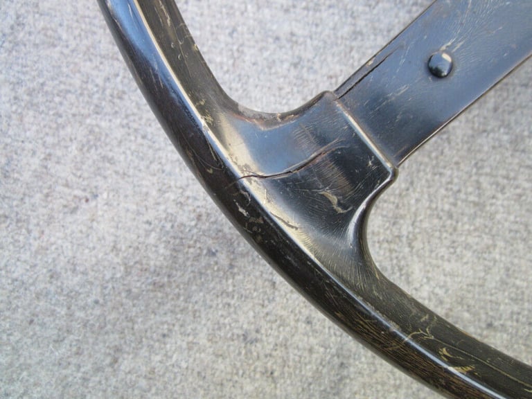 VINTAGE GENUINE JAGUAR STEERING WHEEL - Possibly removed from a XK140
