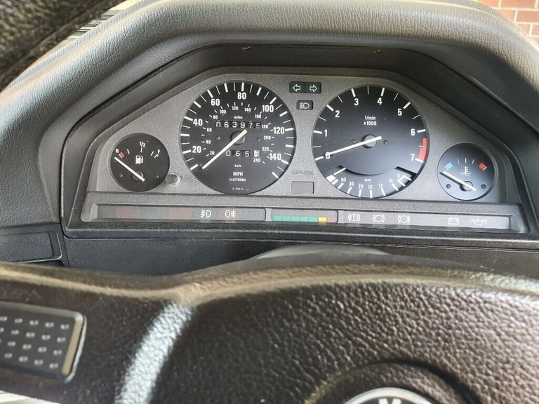 Bmw E30 325I 