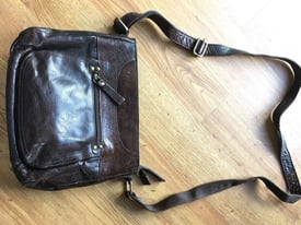 Fenland leather hand bag