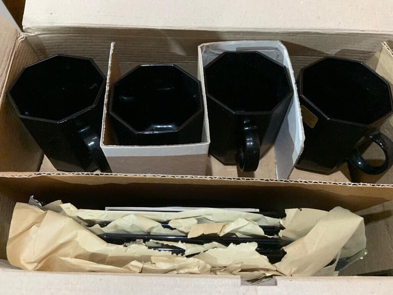 Vintage Octime Dinner Set 20 pieces in black finish