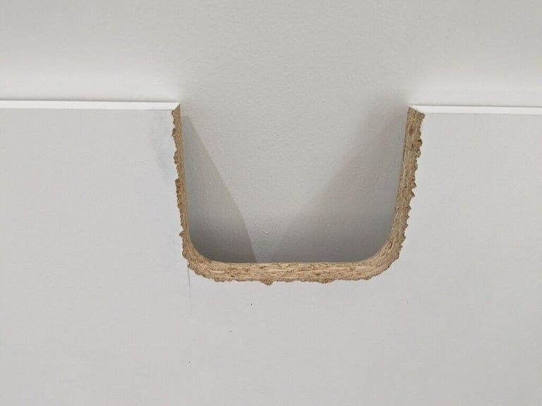2 WHITE CHIPBOARD SHELVES PANELS CUT-OUT WITH SMOOTH MELAMINE COATING 16mm THICK *NEW*