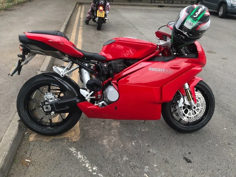 Selling  my Ducati 2005 999 BIPOSTA RED FRAME DEEP SUMP RARE MODEL
