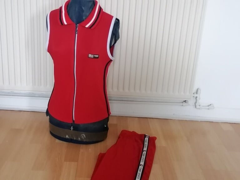 Vintage Y2K TOMMY HILFIGER Designer Sports Outfit. Ex Cond. . Size : M 