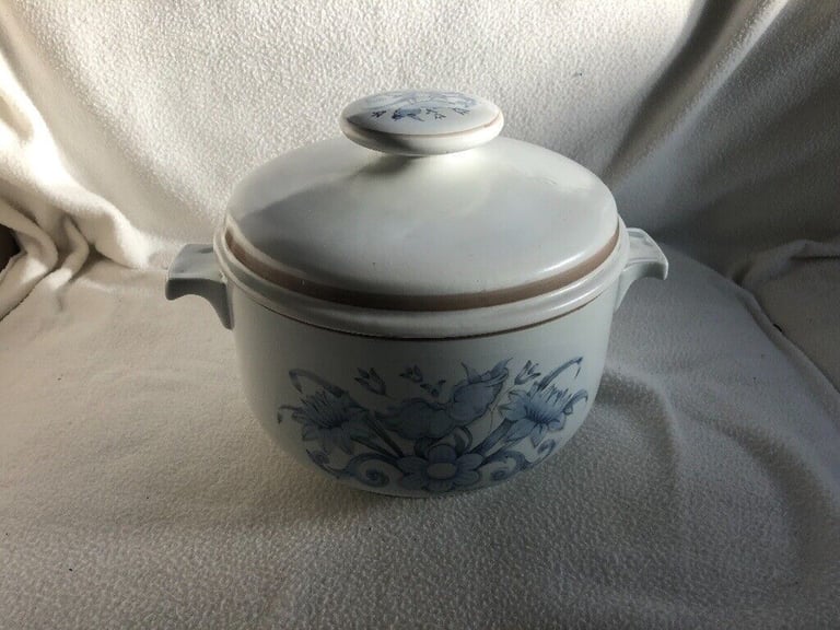image for Royal Doulton Casserole Dish