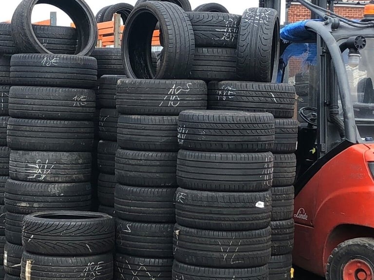 Selling Cheap, Overstock of 235/35/19 Quality Part Worn Tyres. Pairs. 225/40/45/55/60/18/17.245.255