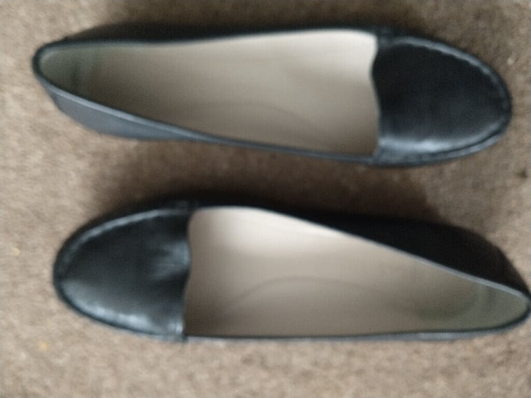 Clarks flat shoes for Sale Womens Flat Shoes Gumtree