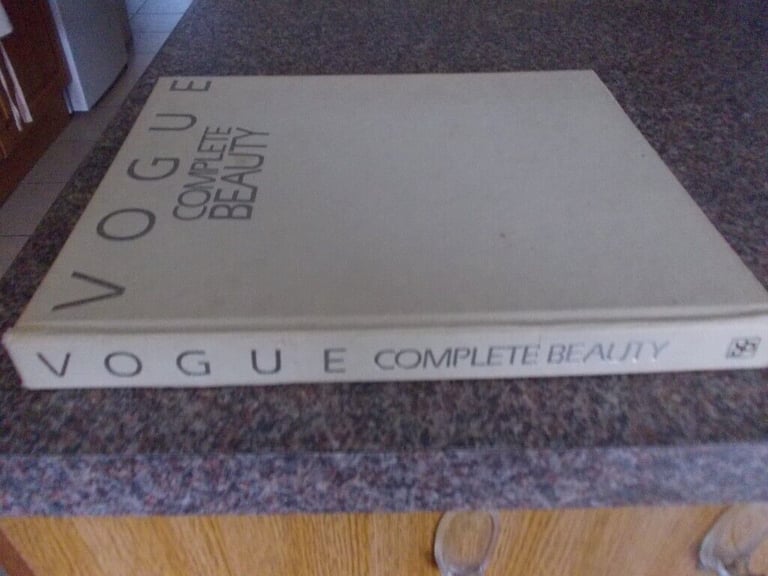 Vintage Vogue Complete Beauty good condition