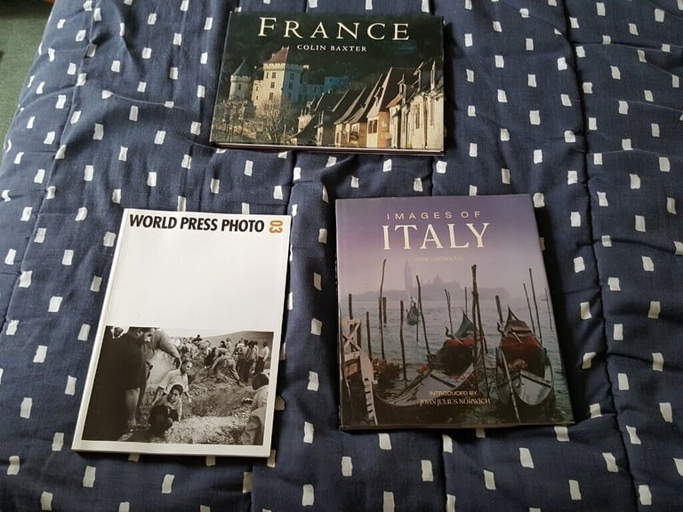 Photography books of France & Italy & Word Press Photo Book No 3  £3:0