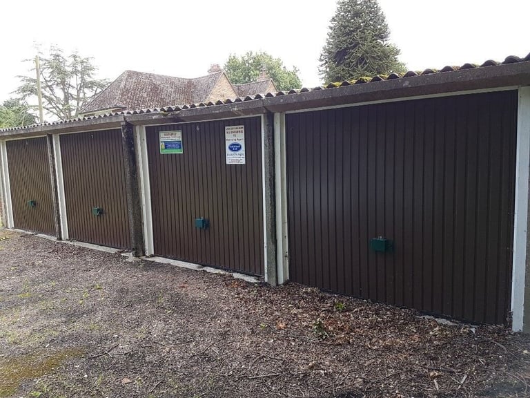 Garage/Parking/Storage: Beechfield, Frilsham, Newbury RG18 9XF 