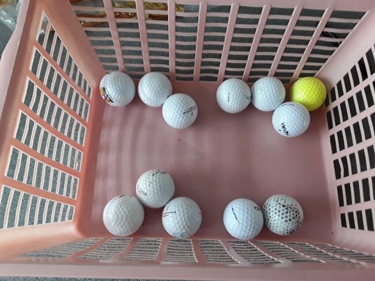 12 Pinnacle golf balls