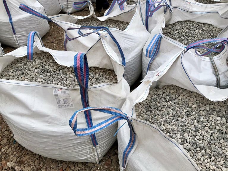 £65 Limestone 20-40mm or 10-30mm Gravel Bulk Bags - DERBY BURTON ASHBY UTTOXETER
