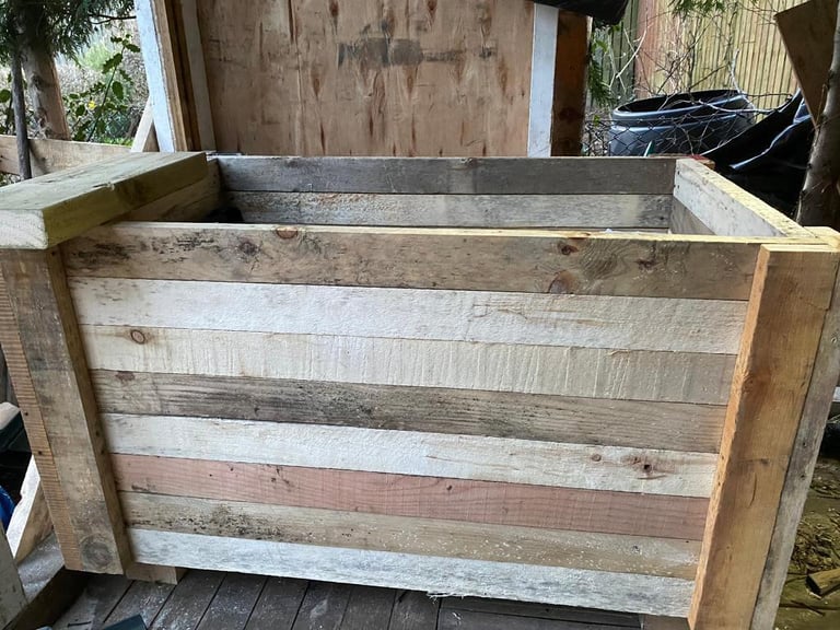 3x1 reclaimed timber lengths all 105cm long