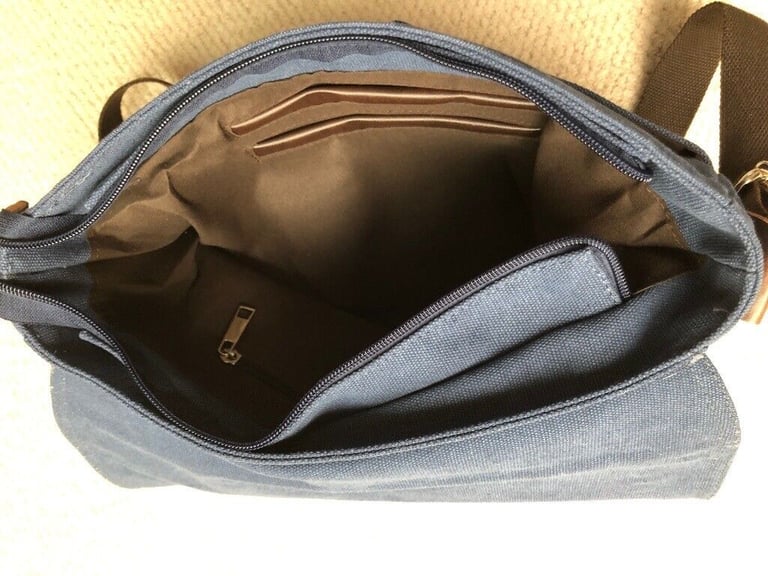 Reduced Chereeki Mens Blue Canvas Shoulder bag
