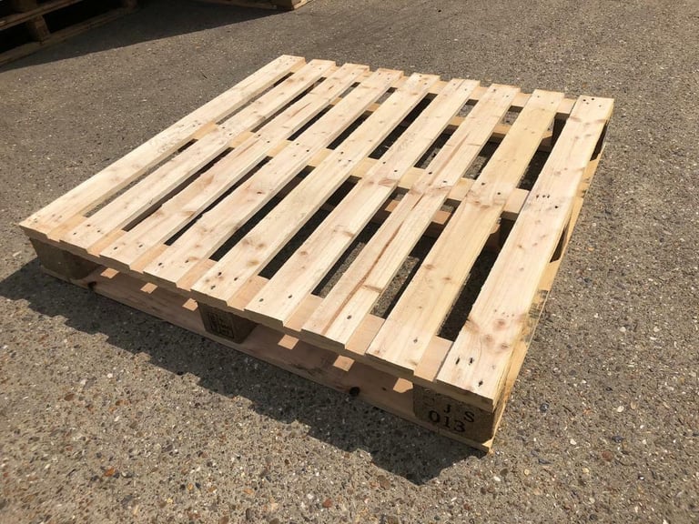 Clean Square Pallets