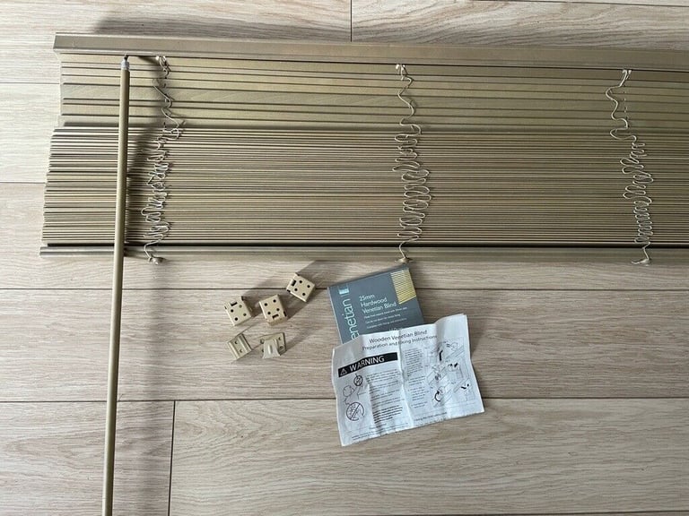 Hardwood Venetian blind