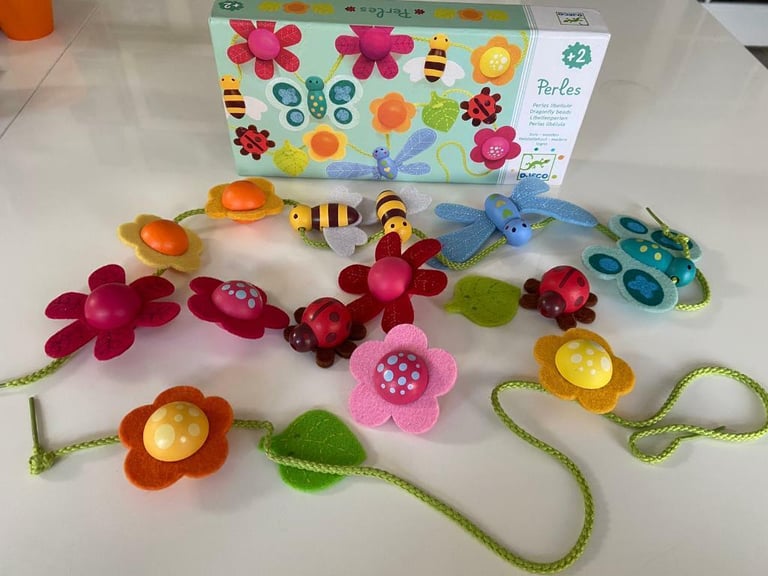 Djeco Perles lacing bead dragonfly garden  set 