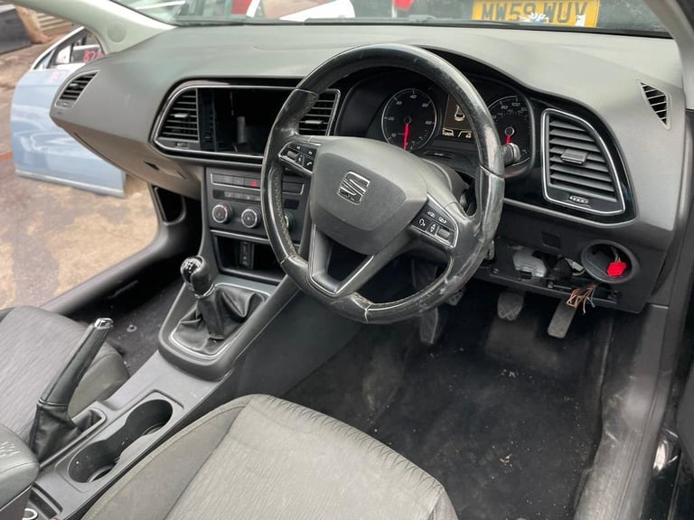 image for Mk3 Seat Leon dashboard kit complete driver airbag and seatbelts 