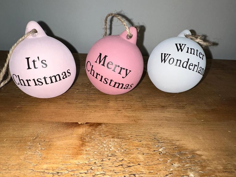 Ceramic bauble Christmas decorations