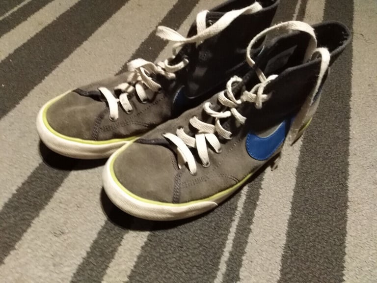 Nike trainers UK 5.5