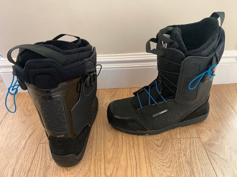 Snow boarding boots, size 10.5. Used a few times and in excellent condition.