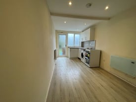 SELF CONTAINED STUDIO AVALIABLE IN BRENT, NW2 2NG