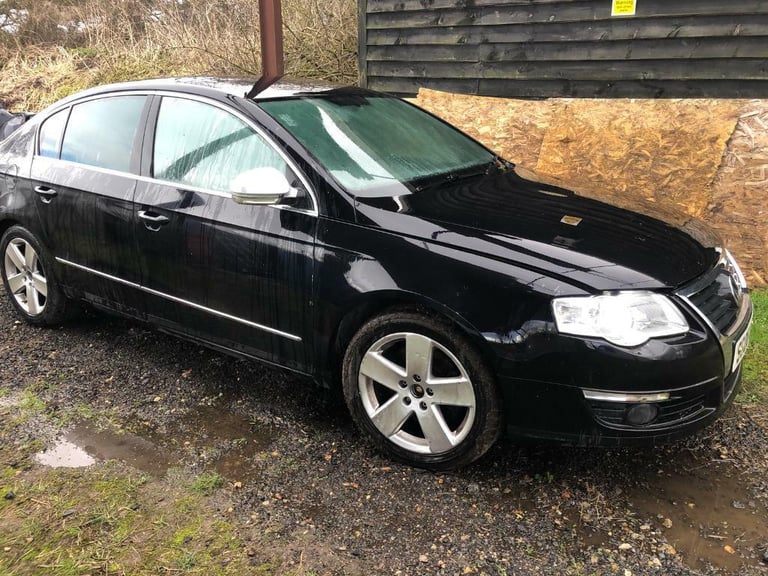 Breaking for parts Volkswagen vw Passat b6 2.0 diesel automatic DSG sedan black.